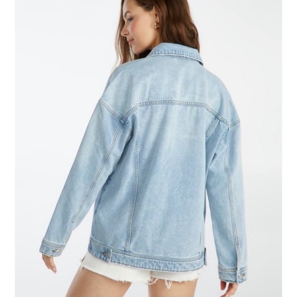Oversized Denim Jacket - Picture 4 of 6